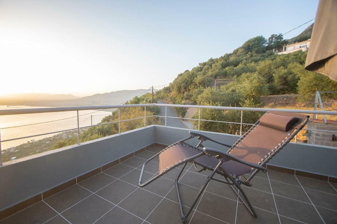 Messinian Sunset Villa กาลามาตา ภายนอก รูปภาพ
