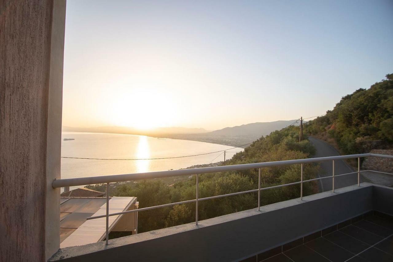 Messinian Sunset Villa กาลามาตา ภายนอก รูปภาพ